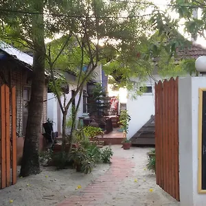 mandala-beach-house-cottages.hotels-alappuzha.com/